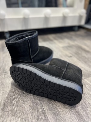 VYRIŠKI VERSTOS ODOS UGG BATAI VYRIŠKI VERSTOS ODOS UGG BATAI