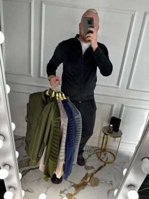 LIETUVIŠKI VELIŪRINIAI JUODI SPORTINIAI KOSTIUMAI