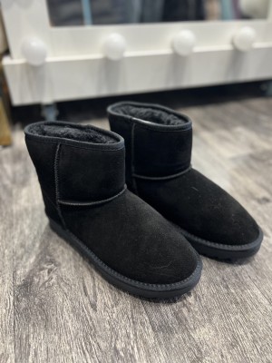 VYRIŠKI VERSTOS ODOS UGG BATAI VYRIŠKI VERSTOS ODOS UGG BATAI
