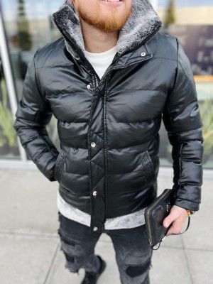 TRUMPA SU KAILIU STRIUKĖ