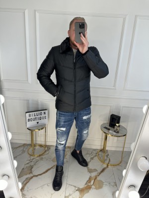 TRUMPA JUODA STRIUKĖ SU KAILIUKU