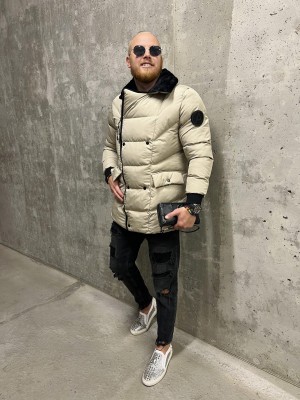 PUSILGĖ KREMINĖ STRIUKĖ SU KAILIU