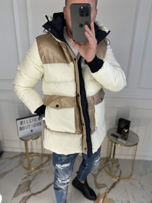 PUSILGĖ BALTA SU KREMINE STRIUKĖ