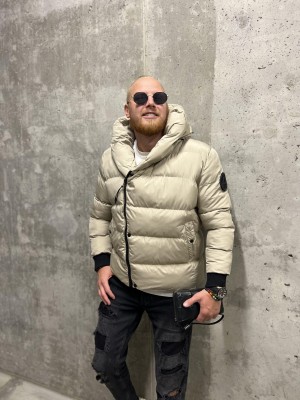 TRUMPA KREMINĖ STRIUKĖ