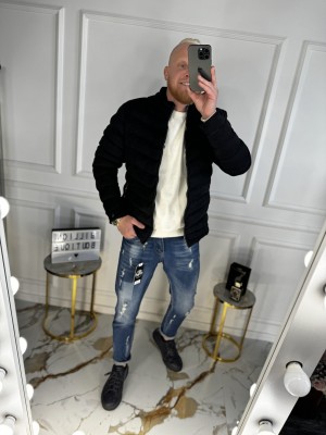 TRUMPA JUODA ZOMŠINĖ STRIUKĖ