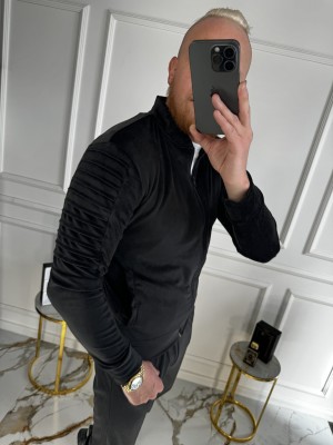 LIETUVIŠKI VELIŪRINIAI JUODI SPORTINIAI KOSTIUMAI