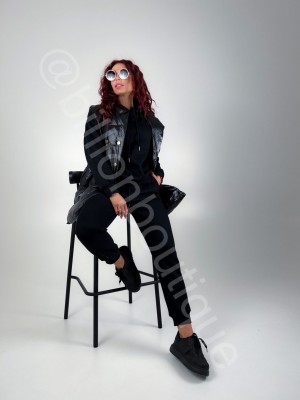 3DALIŲ LAISVALAIKIO KOSTIUMAS ILGA LIEMENE (JUODAS)