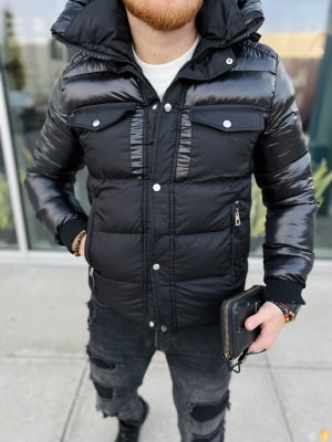 TRUMPA JUODA STRIUKĖ